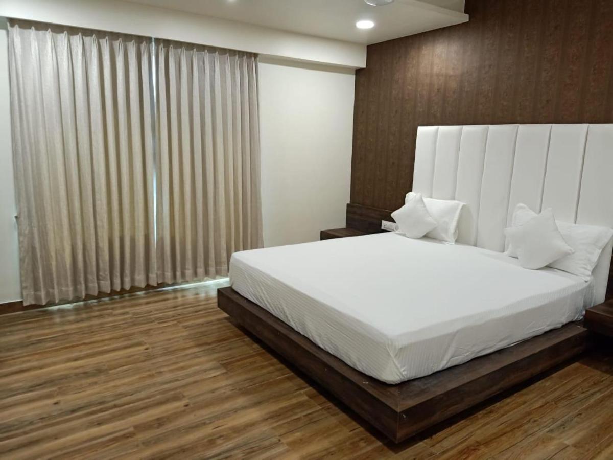 Hotel Pari Дварка Экстерьер фото